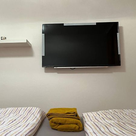 Cozy Rooms In An Elegant House Вена Экстерьер фото