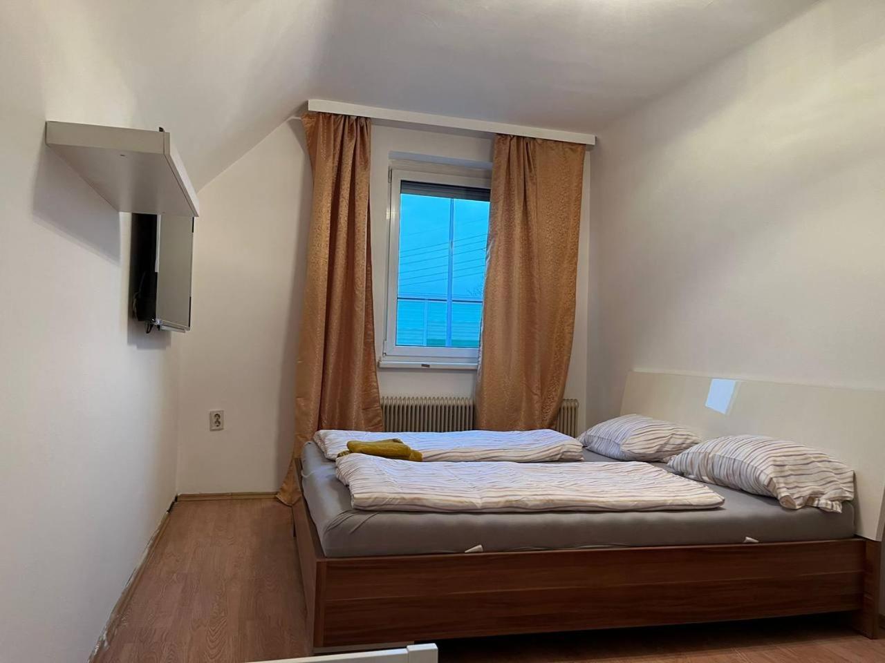 Cozy Rooms In An Elegant House Вена Экстерьер фото