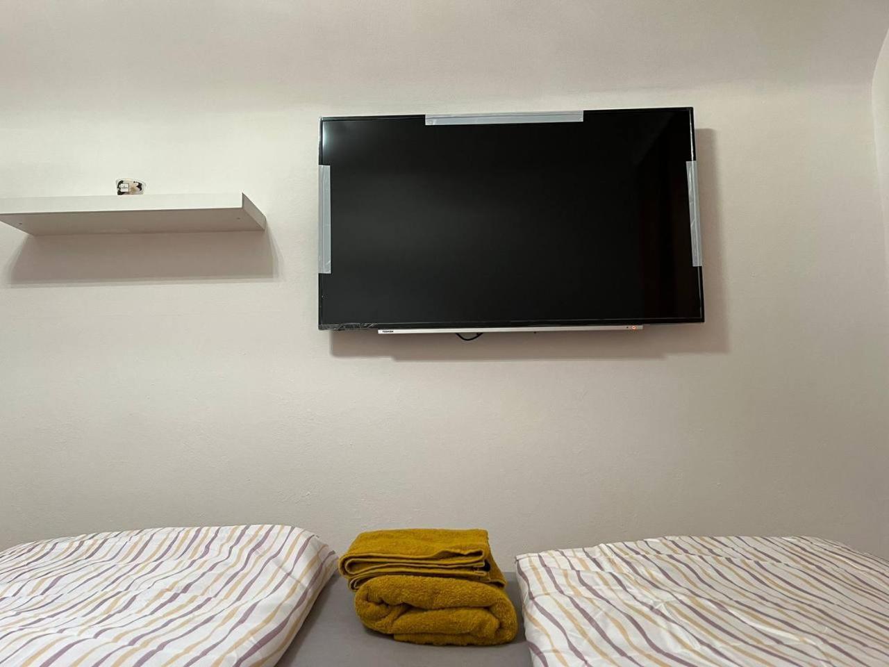 Cozy Rooms In An Elegant House Вена Экстерьер фото