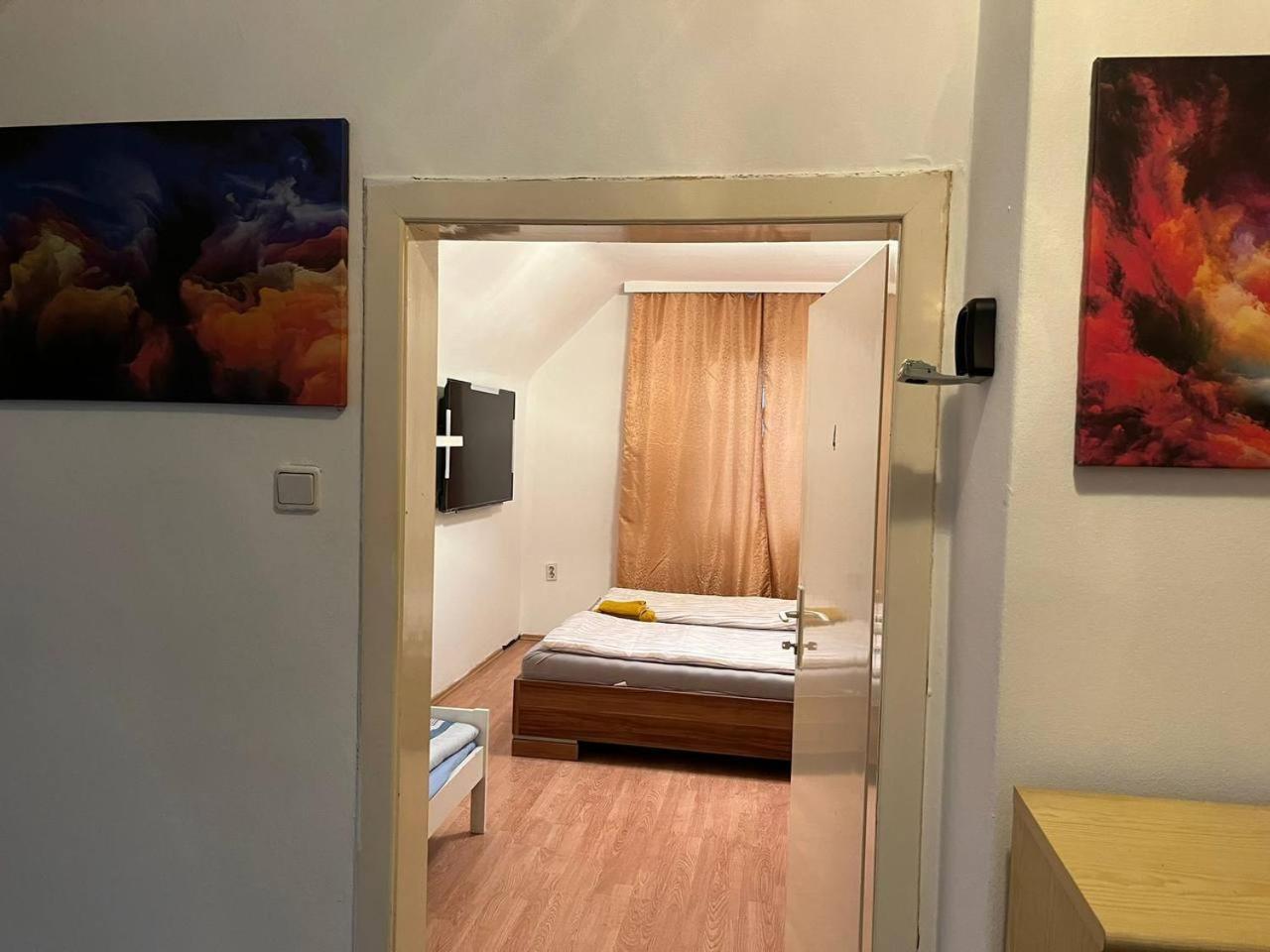 Cozy Rooms In An Elegant House Вена Экстерьер фото